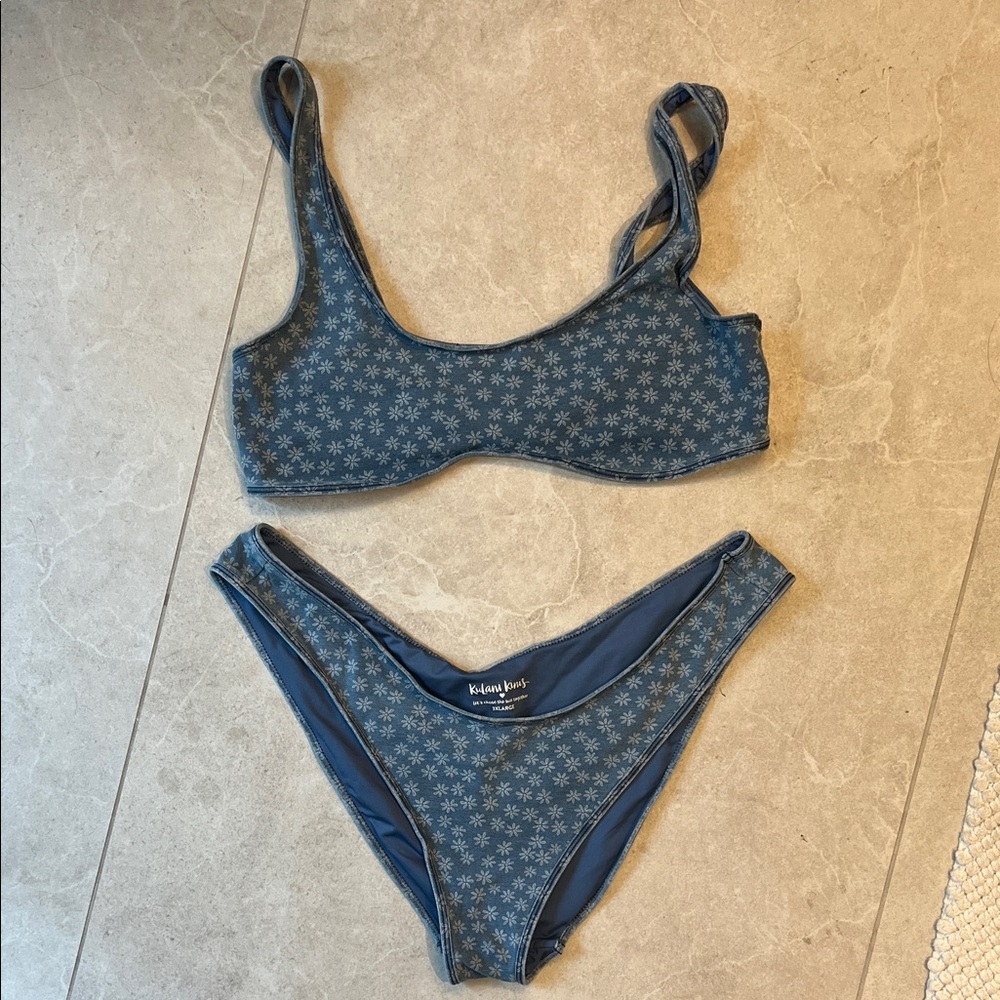 Kulani Kinis Navy flower Bikini Set